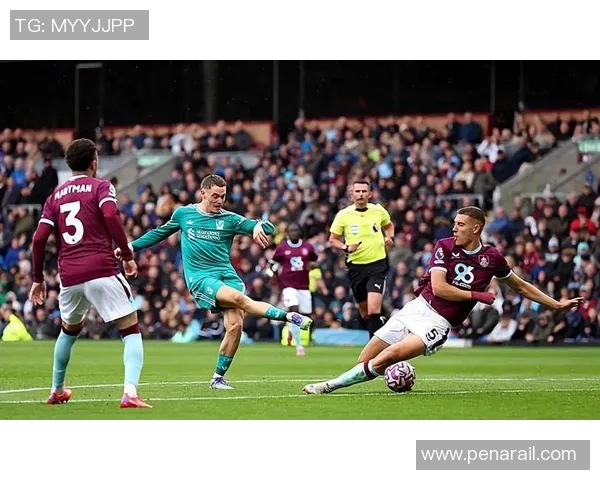 欧联杯精彩对决本菲卡逆转热刺点球大战引发全场狂欢与转会传闻